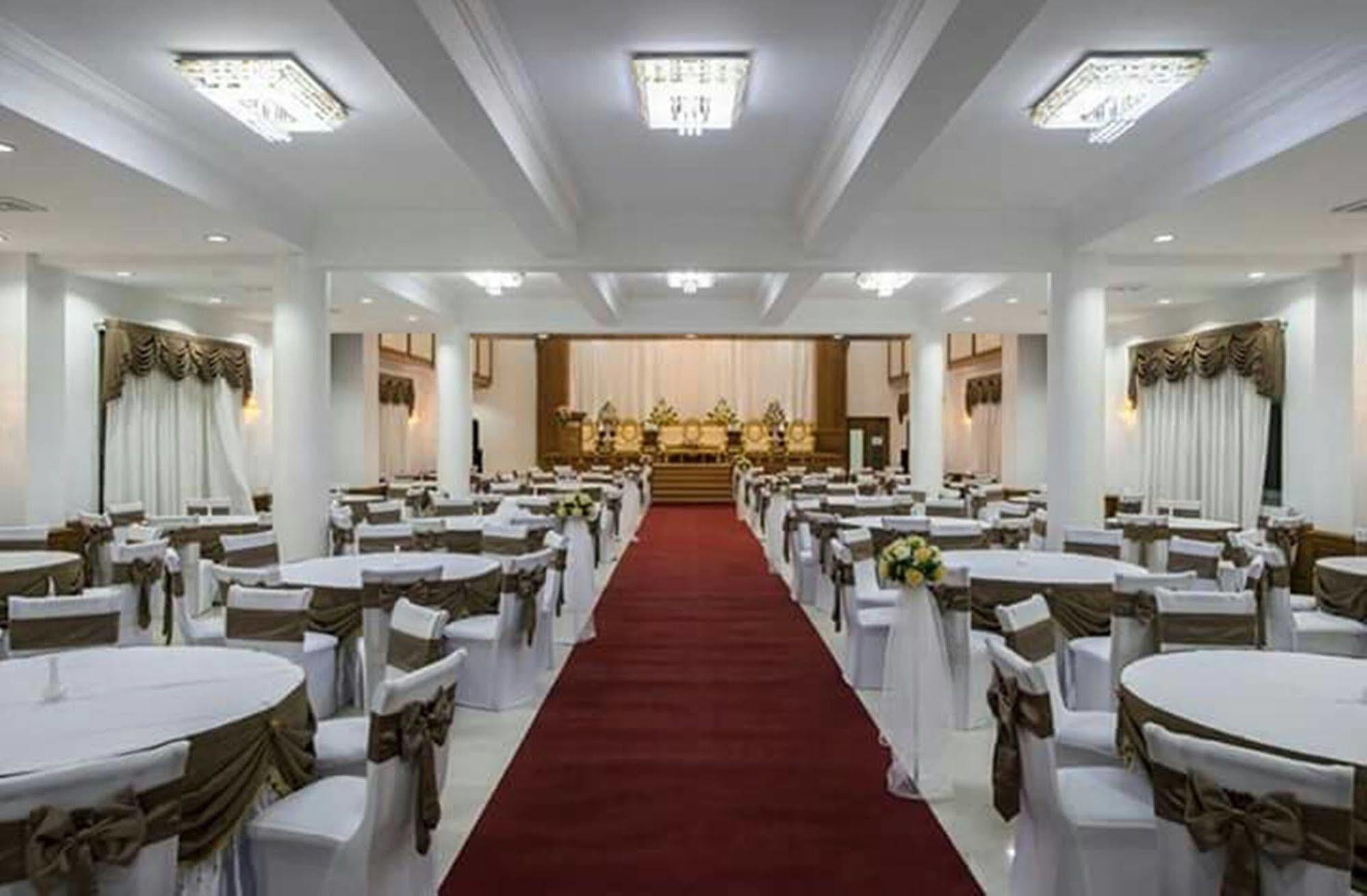 Hotel Shwe Nann Htike Pyin Oo Lwin Exteriör bild