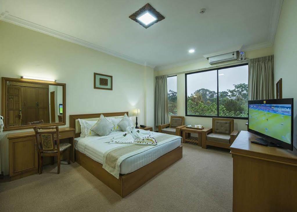 Hotel Shwe Nann Htike Pyin Oo Lwin Exteriör bild